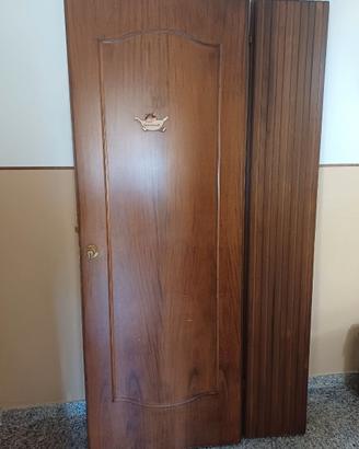 PORTONE IN LEGNO MASSELLO