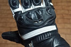 guanti moto in pelle con protezioni nuovi