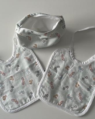 Pochette con due bavaglini fatto a mano