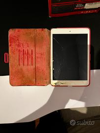 iPad Mini 2 funzionante ma rotto