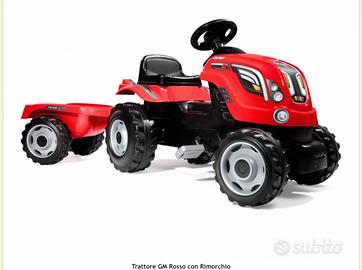 Trattore GM rosso con rimorchio Smoby