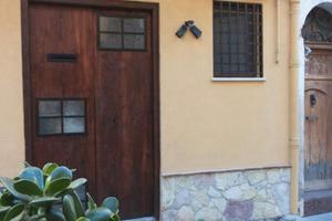 Monolocale per docenti zona Monreale centro