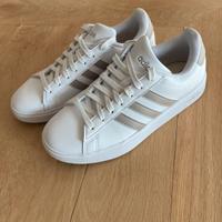 Adidas Grand Court 2.0 38 2/3 EU  Bianche