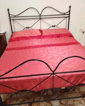 Elegante Letto Matrimoniale in Ferro Battuto