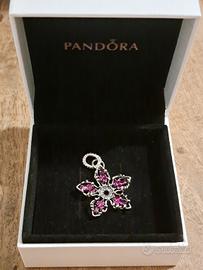charm Pandora 