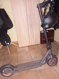 Scooter elettrico Aovopro ES80 
