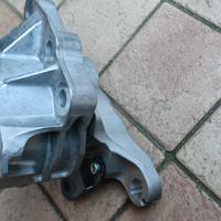 Supporti laterali motore Ford Smax stline 2021 