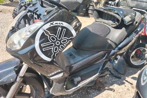 Xmax 125