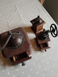 Macinini "vintage"in legno 