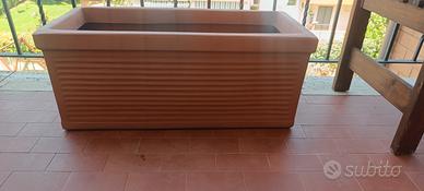 6 vasi in plastica dura