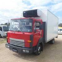 Nissan L-35 furgonatura con pedana