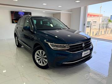 VOLKSWAGEN Tiguan 2.0 TDI 150 CV SCR DSG Life