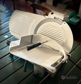 Affettatrice professionale SUPREMA 300 lama 30 cm