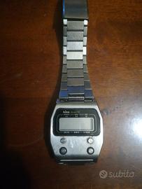 vintage bino anni 80 digitale  Lcd quartz 4 pulsan