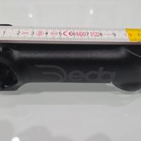 Attacco manubrio Deda