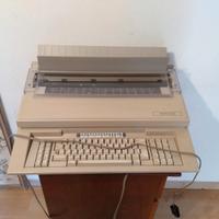Macchina da scrivere elettronica Olivetti ET 2450