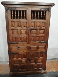 armadietto stile spagnolo 