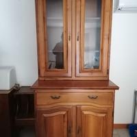 Credenza con vetrina