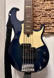 basso Yamaha 5 corde