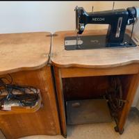 Macchina da cucire necchi e due Ferri