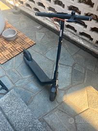 Monopattino ninebot e 2pro