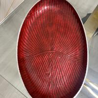 Centro Tavola di Design a Foglia Rosso Rubino