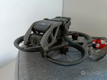 DJI AVATA CON 3 BATTERIE  