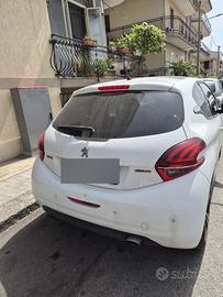 Peugeut 208 GT Line 