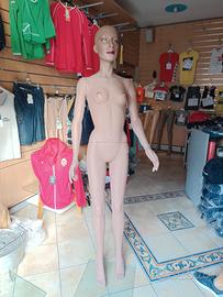manichino donna