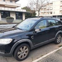 Chevrolet Captiva 7 posti, nera, Beige Pack.