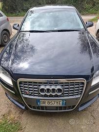 Audi A8 3.0 V6 TDI quattro tiptronic