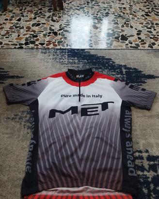 abbigliamento bici 