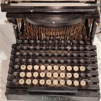 Macchina da scrivere Smith Premier 4