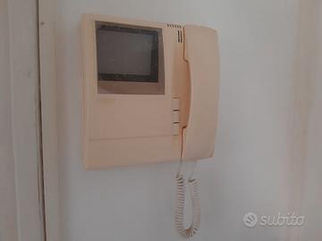 Coppia videocitofoni Urmet e alimentatore