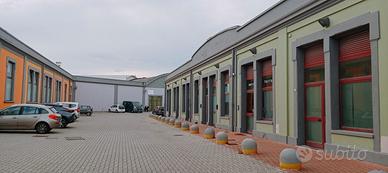 Negozio ,ristorante, bar, parrucchiere