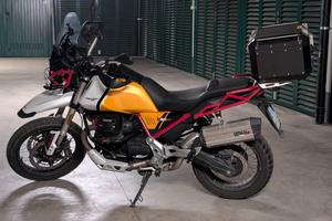 Moto Guzzi V85 TT evocative graphics my23