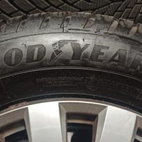 195/65R15 V95   GOOD YEAR VECTOR ALL SEASON KIT