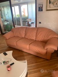 Divano e due poltrone in nabuk