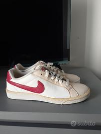 sneakers Nike bianche con logo fucsia — taglia  37