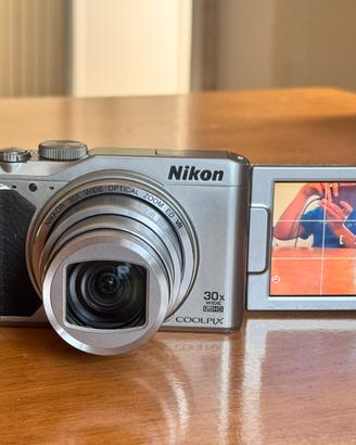 Nikon Coolpix S9900
