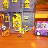 Casa del mistero - Scooby doo con personaggi