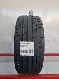 Gomme Usate Bridgestone 225 40 19 Guarda Catalogo