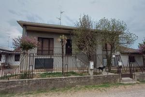Villa padronale più bilocale 