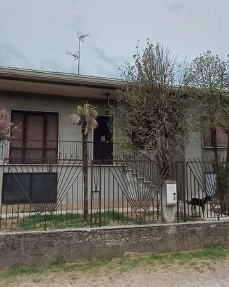 Villa padronale più bilocale 