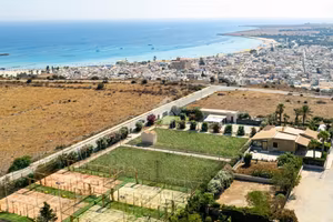 COMPLESSO A SAN VITO LO CAPO