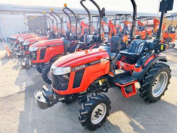 Trattore TAFE 25CV 4x4 con idroguida, Motore Mitsu