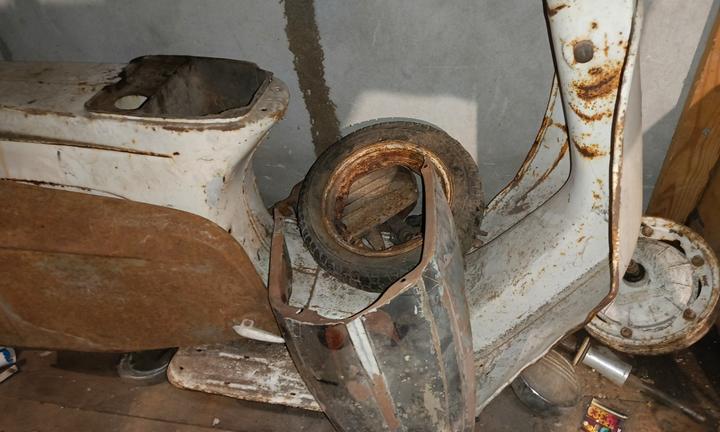 Lambretta innocenti j 50 smontata