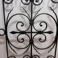 Inferriata in ferro battuto