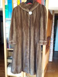 pelliccia di visone nuova