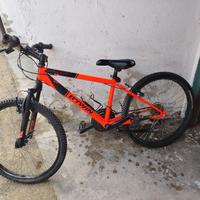 Bicicletta Rockrider BTWIN 